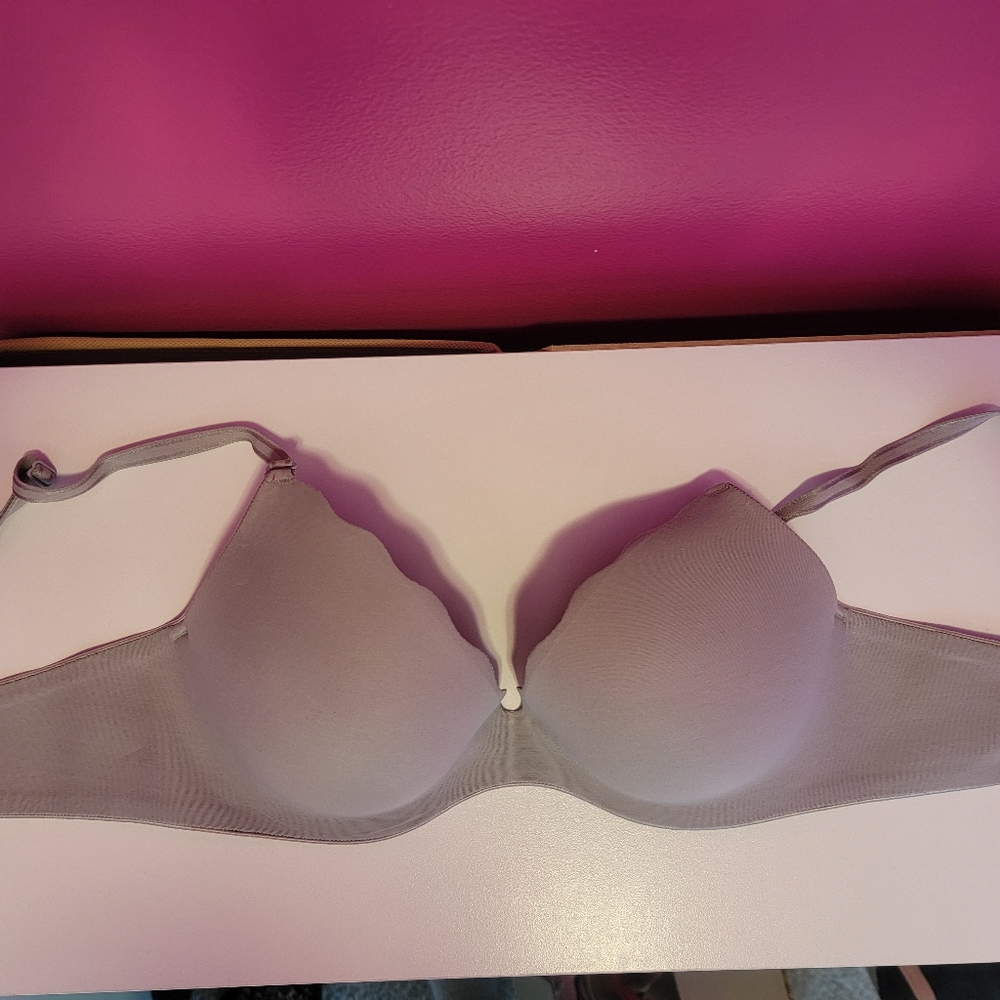 Wacoal B.Tempt'd - BWowd Convertible Scalloped Push Up Bra